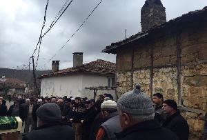 ÜVEZLİ KÖYÜ SAKİNLERİNDEN ÜNZİLE UYGUN CENAZESI