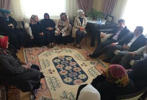 Mv. Adayımız Ravza Kavakçı Kan ve Kadın Kollarımız ile Bıçkıdere Mah.Ev Sohbeti