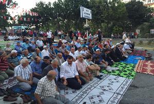 Şile Polis Merkezi önünde Teşkilatımız ,Vatandaşlarımız ile Demokrasi Nöbetimiz